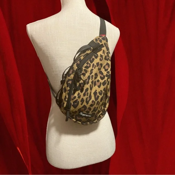 新品未使用　Supreme Polartec Sling Bag Leopard Supreme FW20 Sling Bag Leopard | eBay